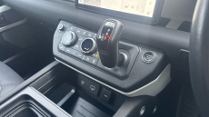 Land Rover Defender 3.0 D250 X-Dynamic SE 110 5dr Auto Diesel Estate